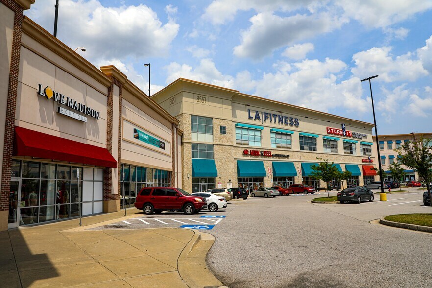 More Photos Of 3531 Washington Blvd, Lansdowne General Retail For Lease