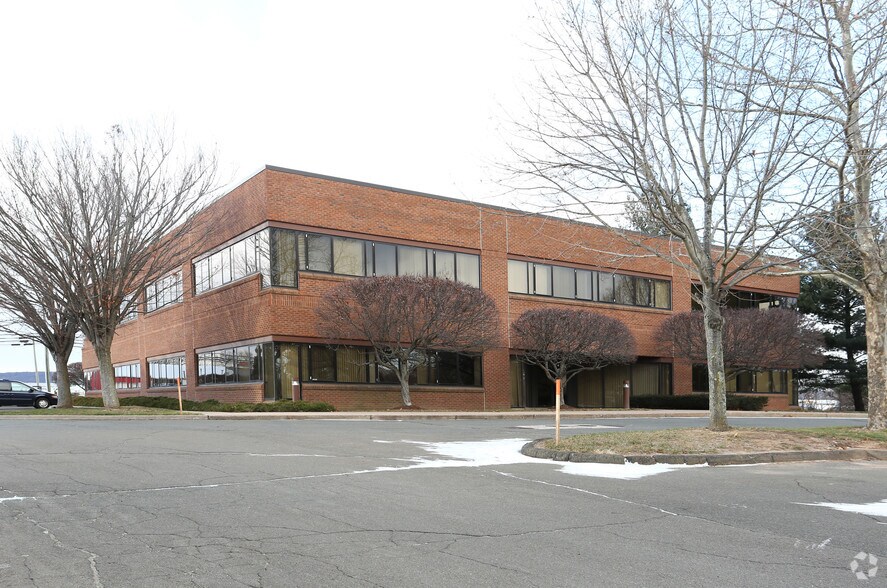 More Photos Of 1520 Highland Ave, Cheshire Office For Sale