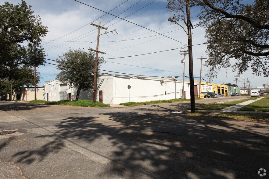 Primary Photo Of 2135 S DERBIGNY St, New Orleans Warehouse For Sale