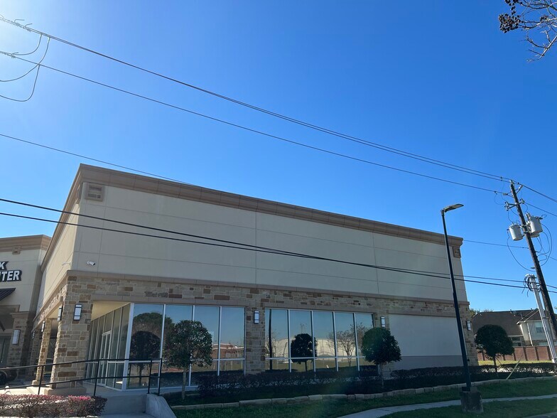 More Photos Of 10304-10322 Blackhawk Blvd, Houston Storefront For Lease
