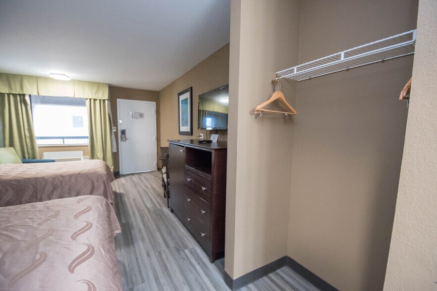 More Photos Of 750 Cobb Place Blvd NW, Kennesaw Hotel For Sale