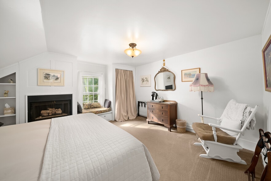 More Photos Of 2476 Main St, Cambria Hospitality For Sale