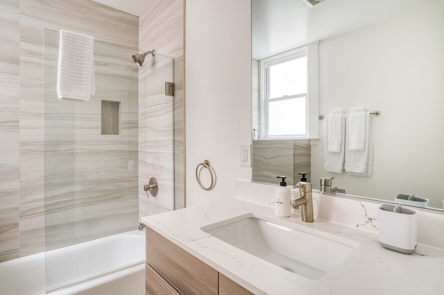 More Photos Of 1230 Jackson St, San Francisco Apartments For Sale