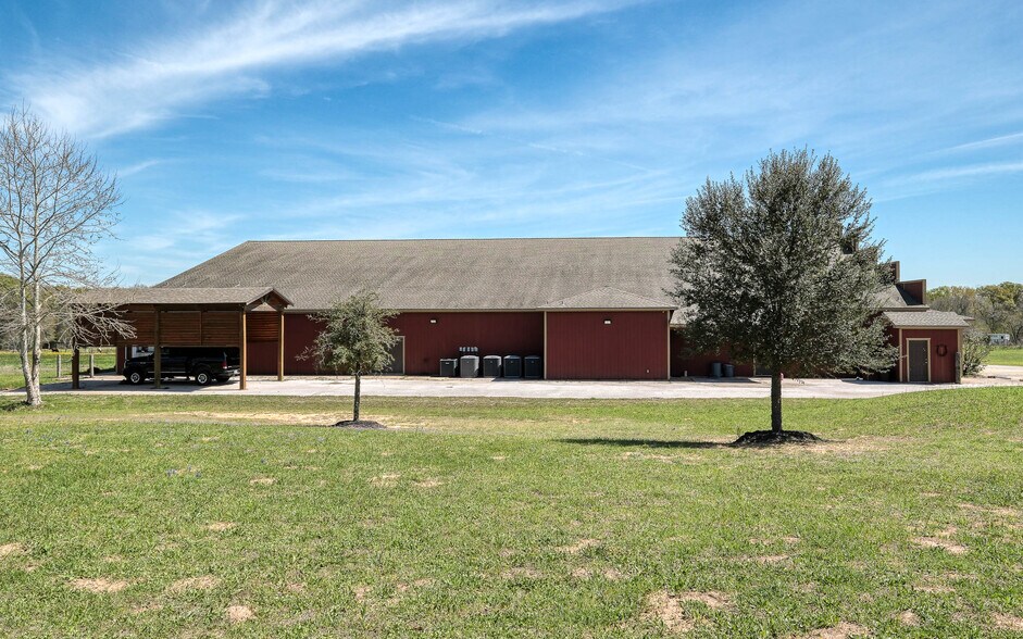 More Photos Of 48600 US-290 BUS, Hempstead Land For Sale