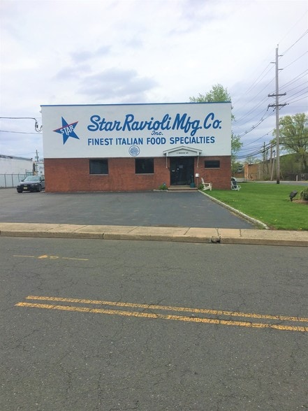 More Photos Of 2 Anderson Ave, Moonachie Manufacturing For Lease