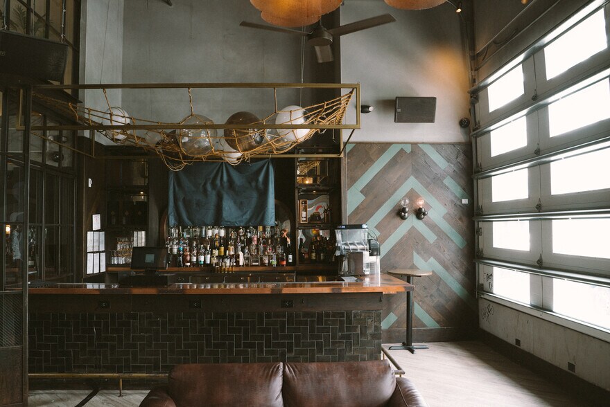 More Photos Of 150 NW 24th St, Miami Restaurant For Lease