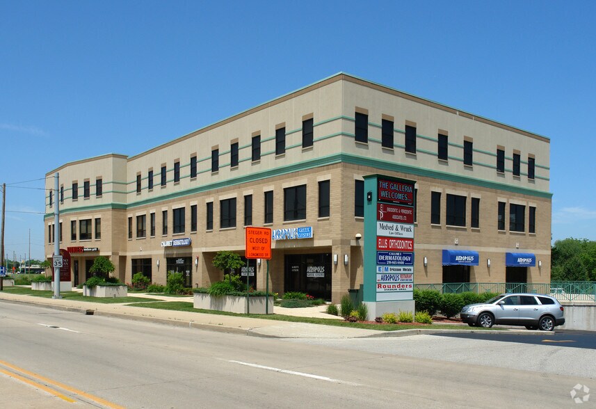 Primary Photo Of 275 Joliet St, Dyer Medical For Sale