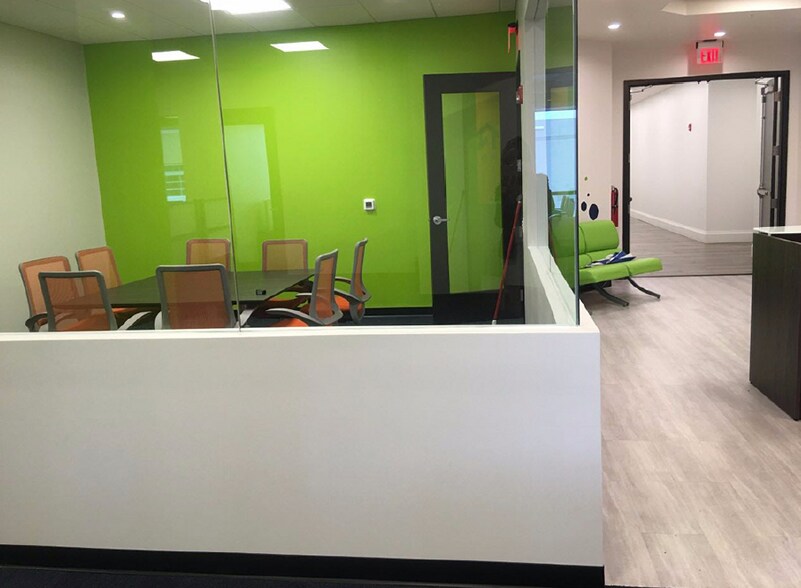 More Photos Of 200-220 Hillsboro Technology Dr, Deerfield Beach Office For Lease