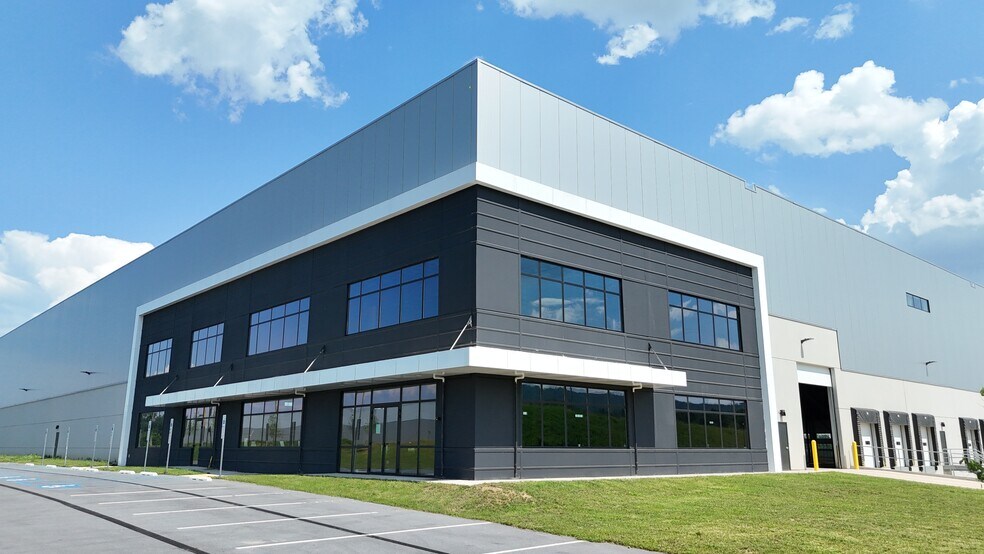 More Photos Of 198 Enterprise Blvd, Allenwood Unknown For Lease