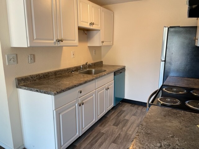 More Photos Of 8856 SE Jannsen Rd, Clackamas Apartments For Sale