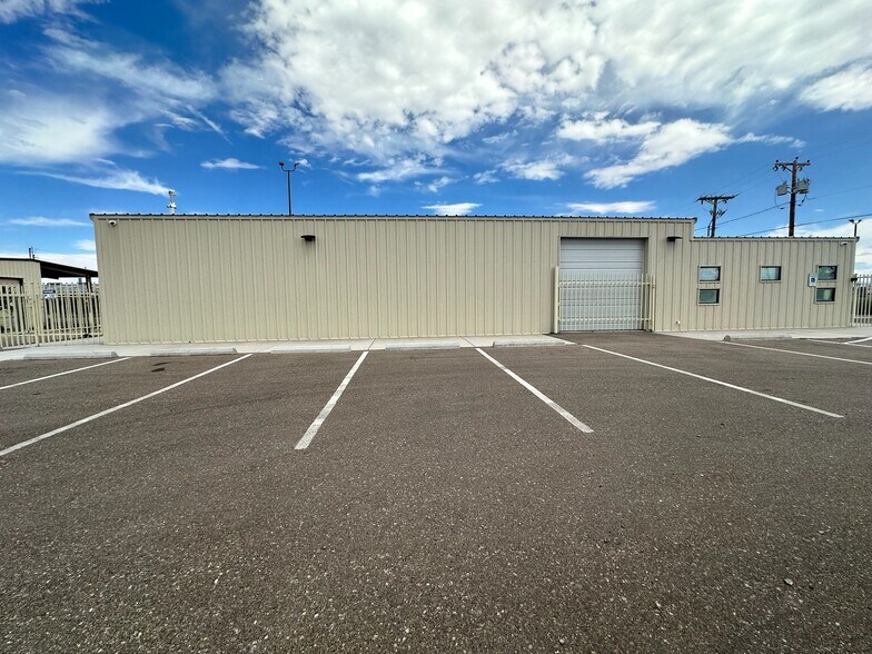 More Photos Of 6119 Hanover Rd NW, Albuquerque Manufacturing For Sale