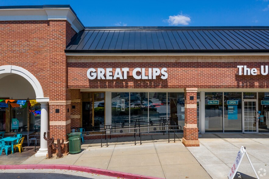 More Photos Of 2300 Holcomb Bridge Rd, Roswell Unknown For Lease