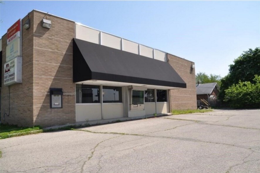 Primary Photo Of 6335 Oaklandon Rd, Indianapolis Storefront For Sale