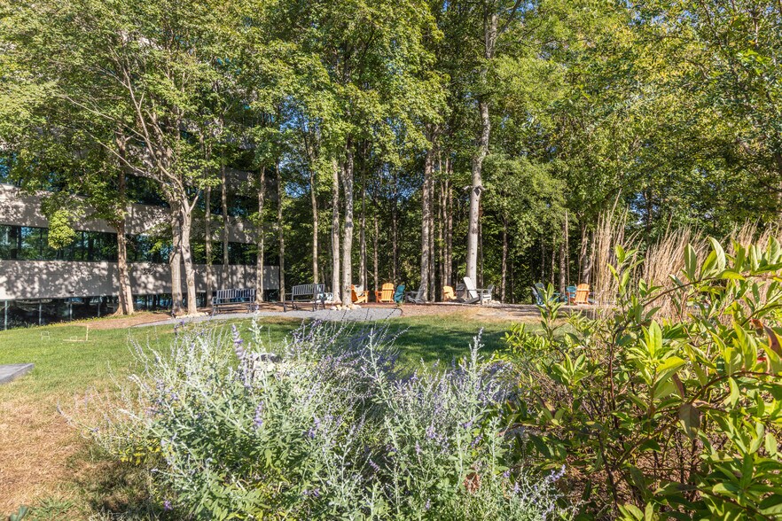 More Photos Of 555-565 Marriott Dr, Nashville Unknown For Lease