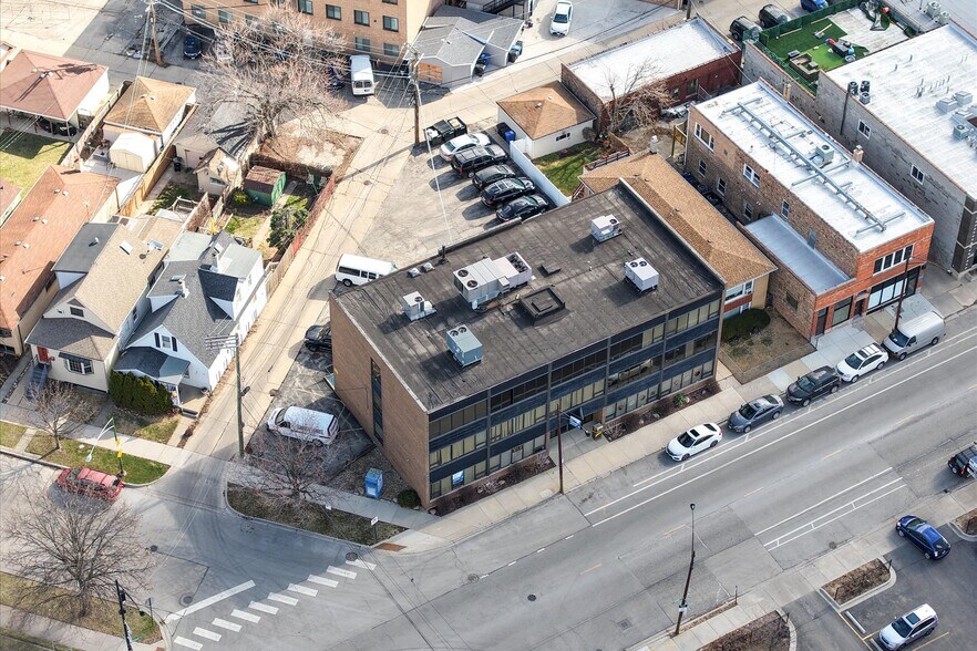 More Photos Of 5097 N Elston Ave, Chicago Medical For Sale