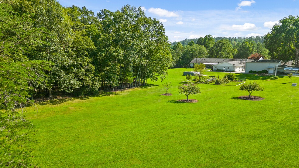 More Photos Of 3872 Brayton Mountain Rd, Graysville Skilled Nursing Facility For Sale