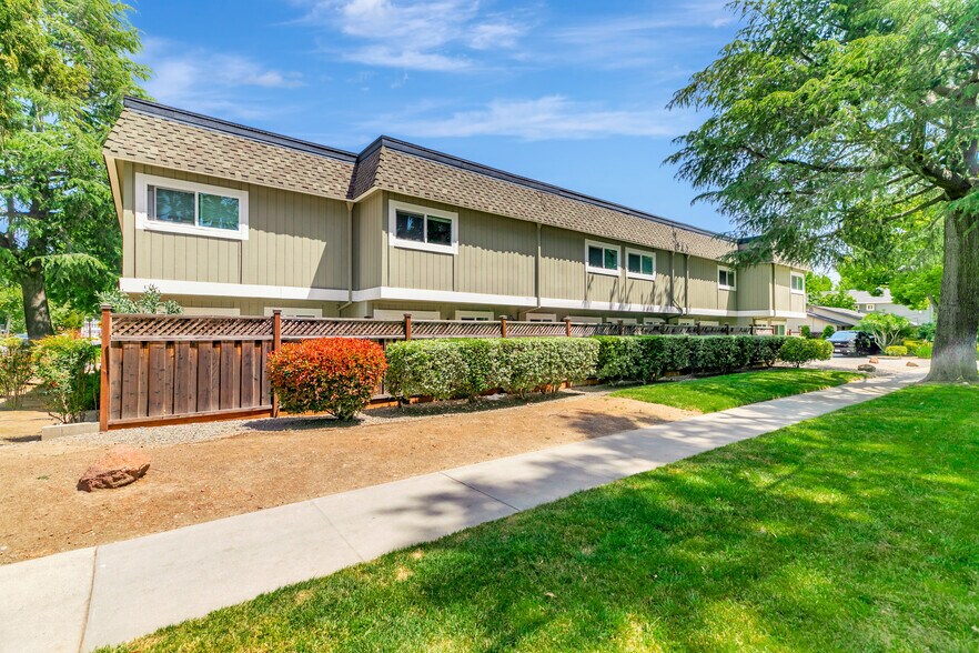 More Photos Of 240 Union Ave, Campbell Apartments For Sale