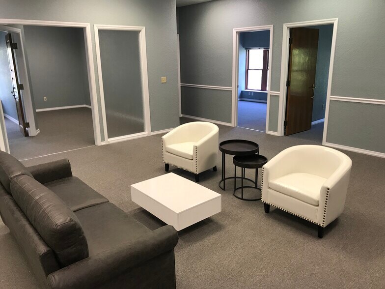 More Photos Of 100 2nd Ave N, Saint Petersburg Office For Lease