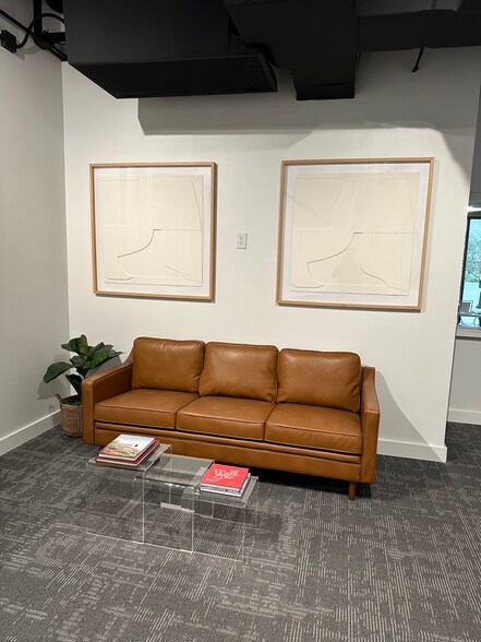 More Photos Of 8930 Wurzbach Rd, San Antonio Loft Creative Space For Lease