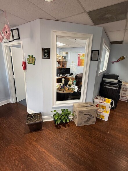 More Photos Of 8730 Cherry Ln, Laurel Unknown For Lease