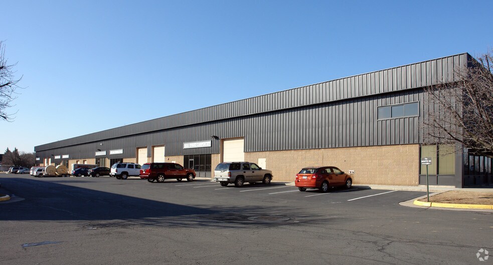 More Photos Of 14502 Lee Rd, Chantilly Flex For Lease