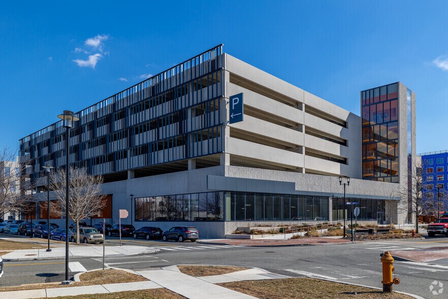 Primary Photo Of 1250 Intrepid Ave, Philadelphia Parking Garage For Lease