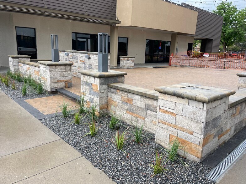 More Photos Of 3333 S Wadsworth Blvd, Lakewood Unknown For Lease