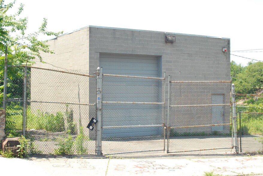 More Photos Of 91-95 Cliff St, Paterson Warehouse For Sale