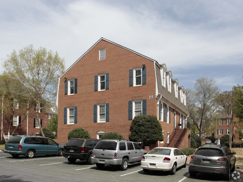 More Photos Of 1640 Powers Ferry Rd SE, Marietta Unknown For Lease