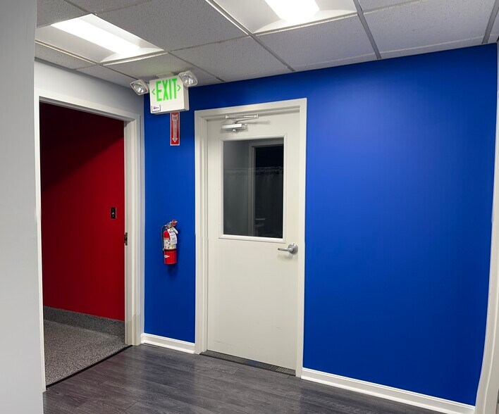 More Photos Of 5000 Transamerica Dr, Columbus Office For Lease