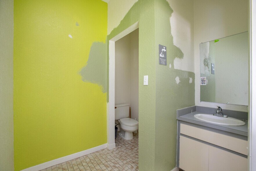 More Photos Of 1240 E Normandy Blvd, Deltona Office For Sale