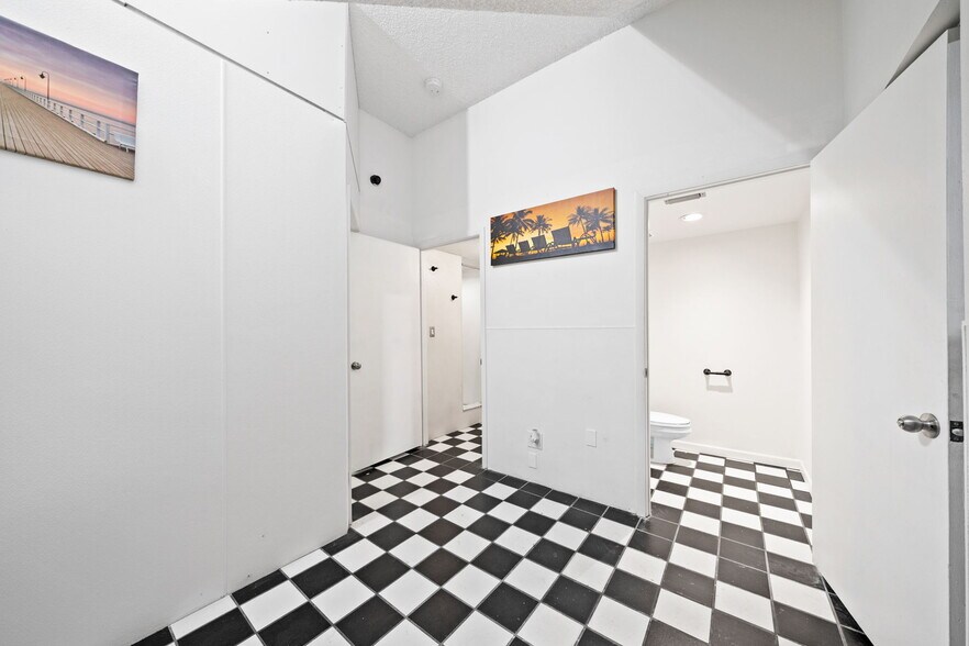 More Photos Of 100 Lucas Rd, Merritt Island Carwash For Sale