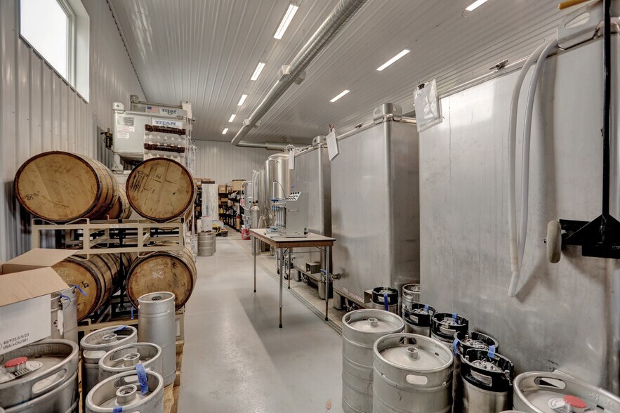 More Photos Of 596 Harman Rd, Halifax Winery Vineyard For Sale