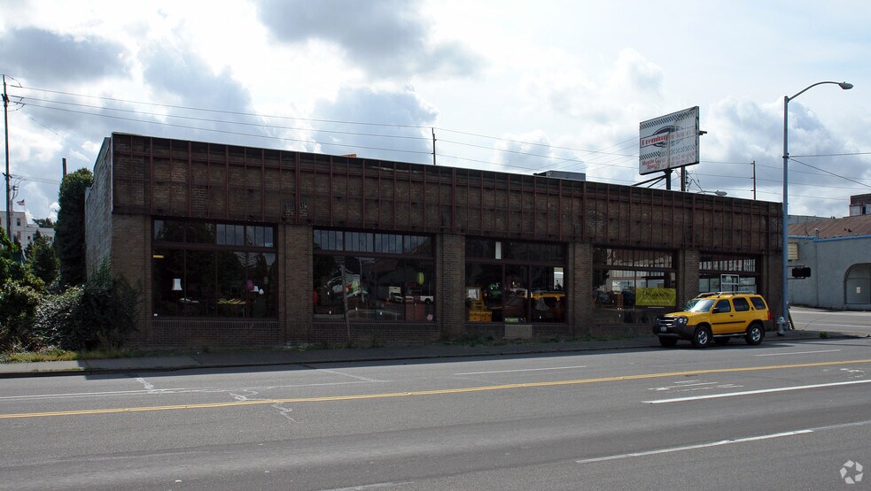 More Photos Of 102 Puyallup Ave, Tacoma Freestanding For Sale