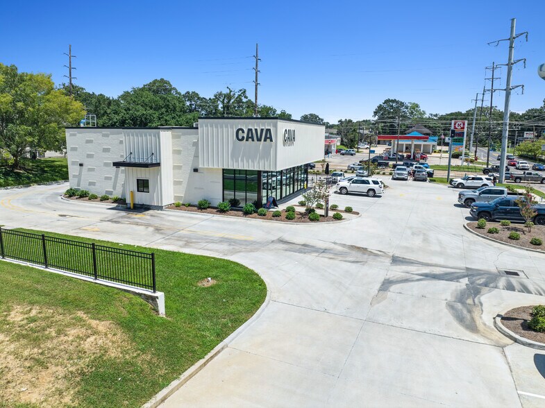 More Photos Of 5295 Highland Rd, Baton Rouge General Retail For Sale