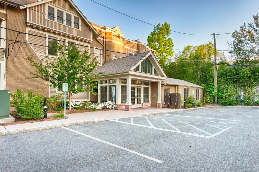 More Photos Of 33 Plymouth St, Montclair Office For Lease