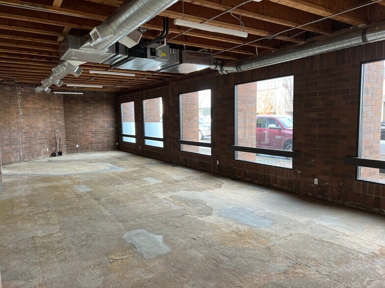 More Photos Of 300 Ellsworth St SW, Albany Bank For Lease