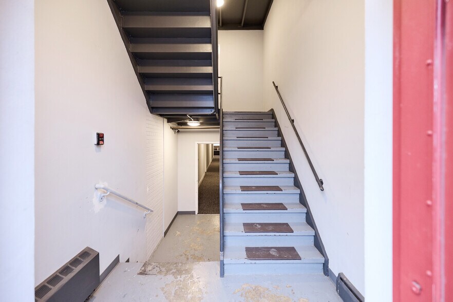 More Photos Of 2110 S Park Ave, Minneapolis Apartments For Sale