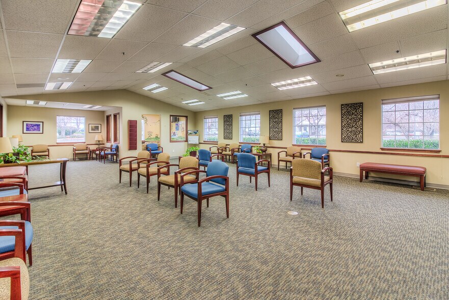 More Photos Of 504 N 40th Ave, Yakima Medical For Sale