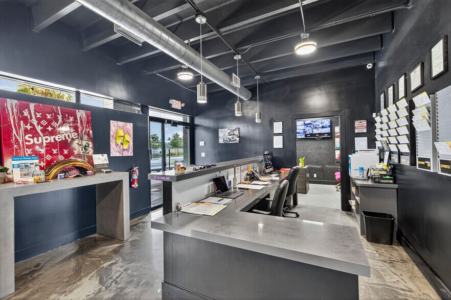 More Photos Of 1090 S 56th Ave, Hollywood Auto Repair For Sale