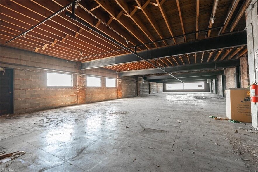 More Photos Of 314 Cherry Ave SE, Canton Warehouse For Sale