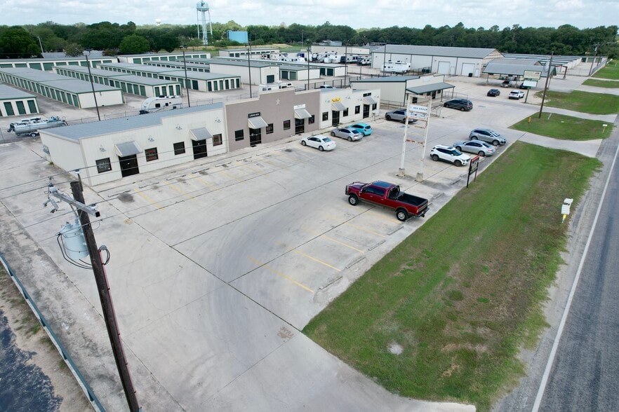 Primary Photo Of 1501 Bensdale Rd, Pleasanton Storefront Retail Office For Lease