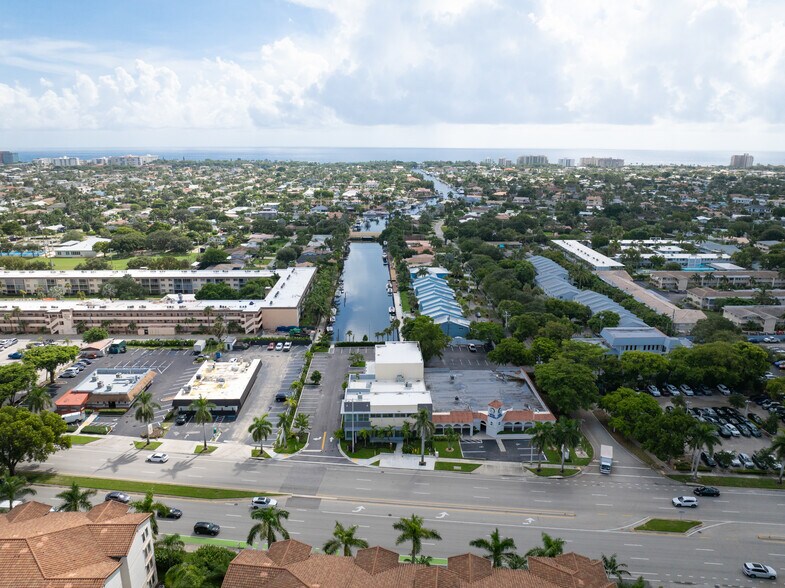 More Photos Of 4460 N Federal Hwy, Lighthouse Point Restaurant For Sale