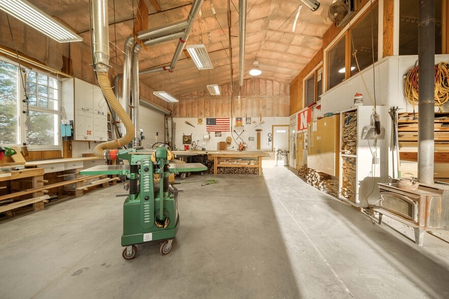 More Photos Of 35655 52nd St E, Palmdale Manufacturing For Sale