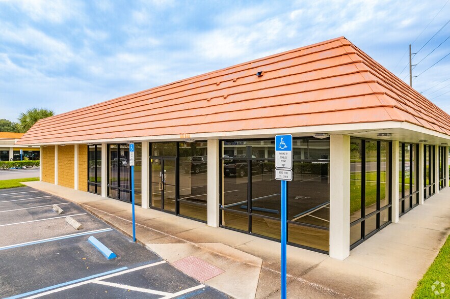 More Photos Of 3970 Tampa Rd, Oldsmar Unknown For Lease
