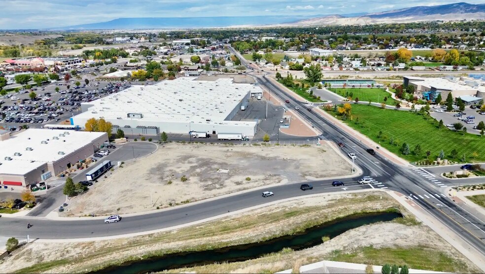 More Photos Of TBD Oxbow Drive, Montrose Land For Sale