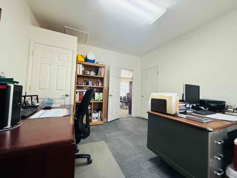 More Photos Of 29 Fourth St, Mc Gill Office For Sale