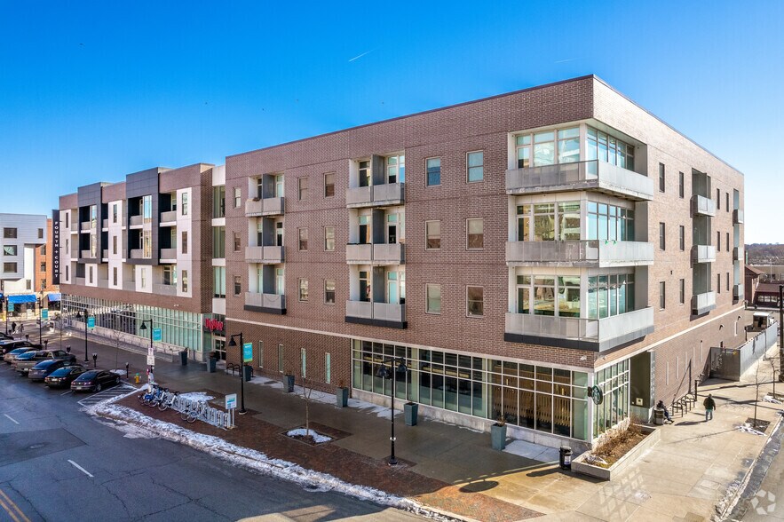 Primary Photo Of 420 Court Ave, Des Moines Apartments For Lease