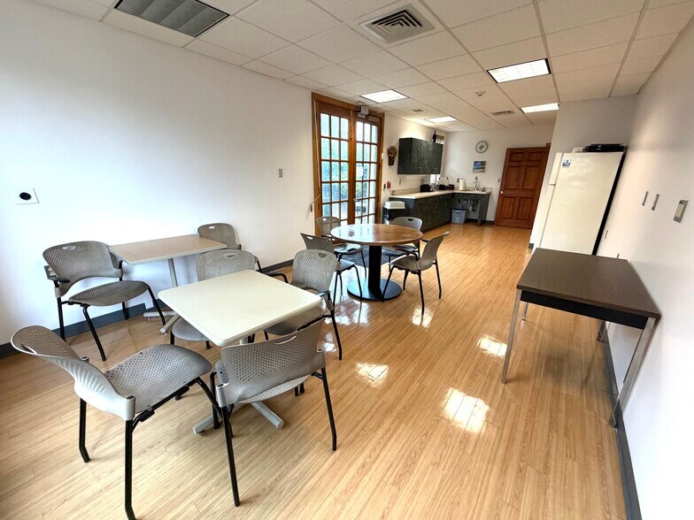 More Photos Of 22 S 2nd St, Emmaus Loft Creative Space For Lease