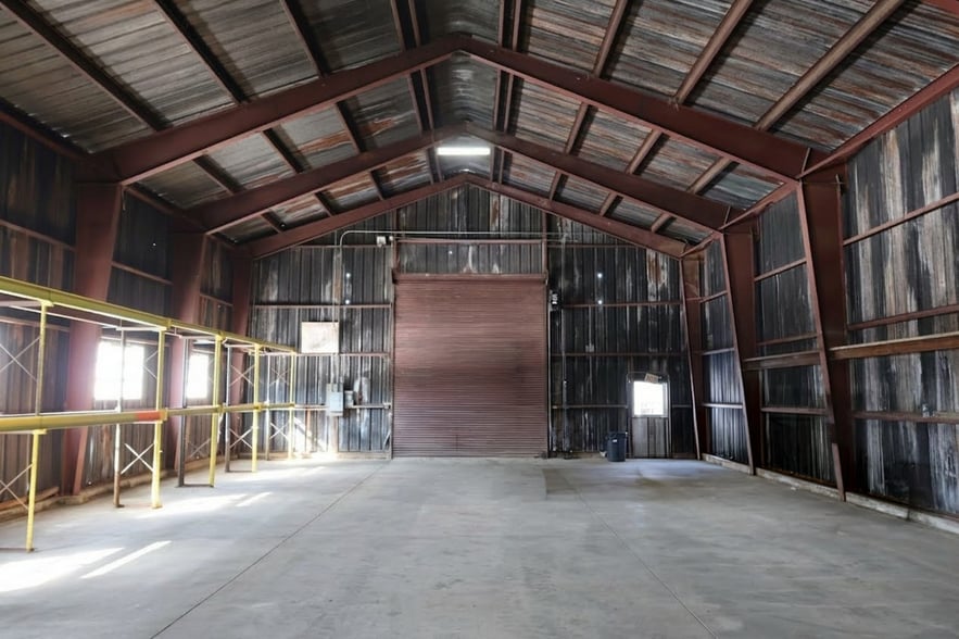 More Photos Of 4522 Wetzel Rd, Liverpool Manufacturing For Lease